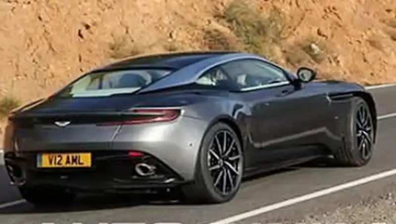 Aston Martin DB11 впервые замечен без камуфляжа