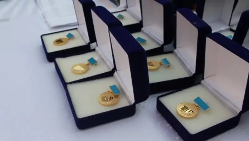 Законопроект, приравнивающий обладателей «Алтын белгі» на рассмотрении в Мажилисе