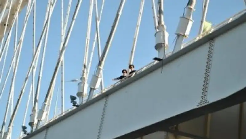 Пытавшегося сброситься с моста молодого мужчину оштрафовали в Астане