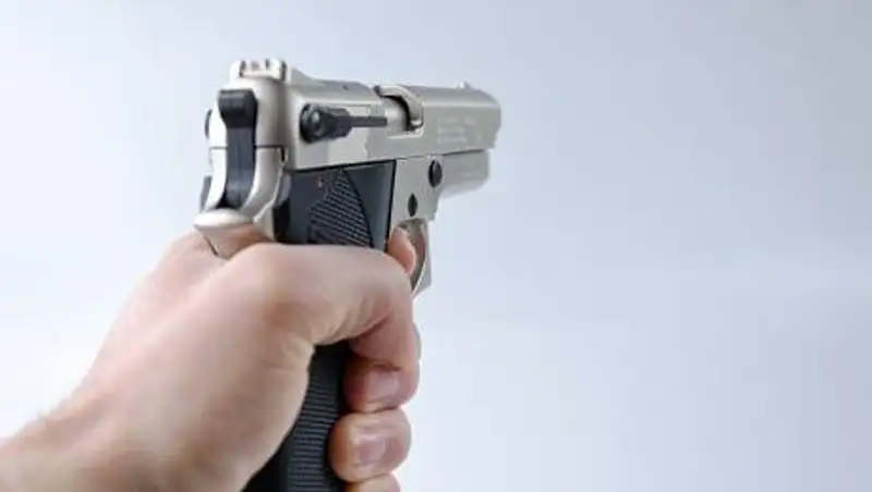 В США при стрельбе в бизнес-комплексе погибли четыре человека