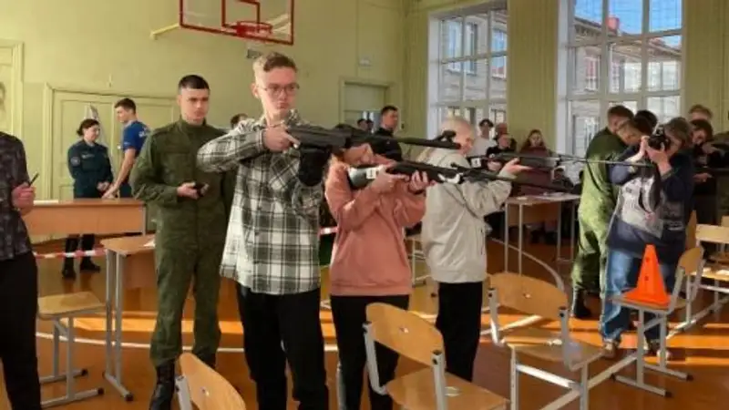 Женщинам Беларуси разрешили вступать в народное ополчение