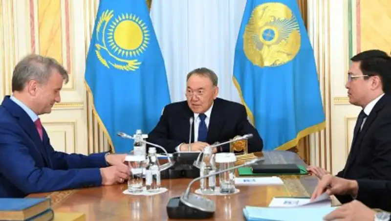 Елбасы «Сбербанк России» АА&#1178; президенті ж&#1241;не бас&#1179;арма т&#1257;ра&#1171;асы Герман Грефті &#1179;абылдады