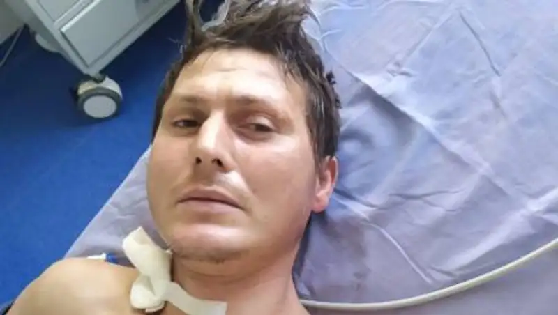 В Шымкенте врачи ищут родных мужчины, потерявшего память