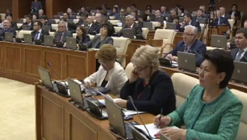 Международные и междугородние звонки подешевеют, фото - Новости Zakon.kz от 19.11.2013 15:33