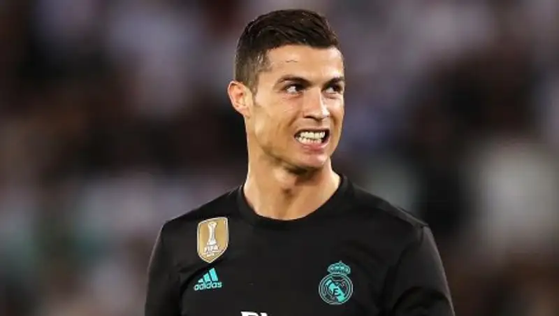 Роналду приговорили к штрафу в €19 млн и условному сроку