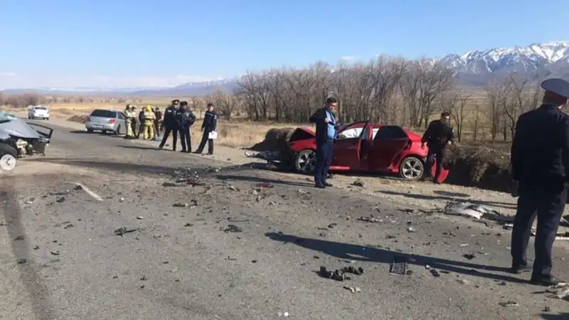 Три человека погибли и двое получили ранения в ДТП в Жетысуской области