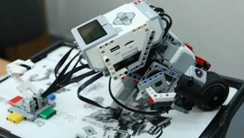 Тренеры из Москвы обучили навыкам робототехники более 270 учителей в Восточном Казахстане