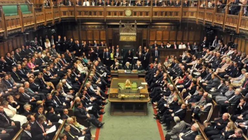 Правительство Великобритании одобрило парламентское голосование по авиаударам по Сирии