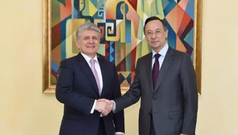 Глава МИД РК встретился с помощником Генсекретаря ООН по политическим вопросам