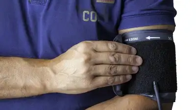 Врач рассказал, как избежать инфаркта миокарда на даче, фото - Новости Zakon.kz от 27.06.2023 04:28