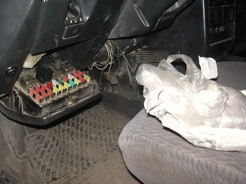 Таможенники Жамбылской области за сутки выявили две контрабанды наркотиков Таможенники Жамбылской области за сутки выявили две контрабанды наркотиков, фото - Новости Zakon.kz от 15.08.2012 16:59