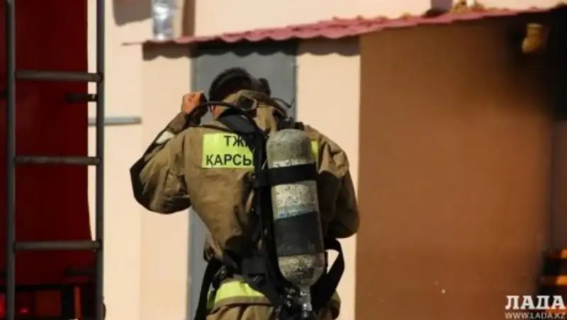 На месторождении в Жанаозене произошло возгорание нефтепродуктов