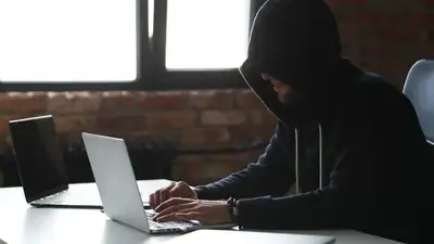 Мошенники расставляют ловушки для любителей новогодних распродаж, фото - Новости Zakon.kz от 27.12.2022 13:19