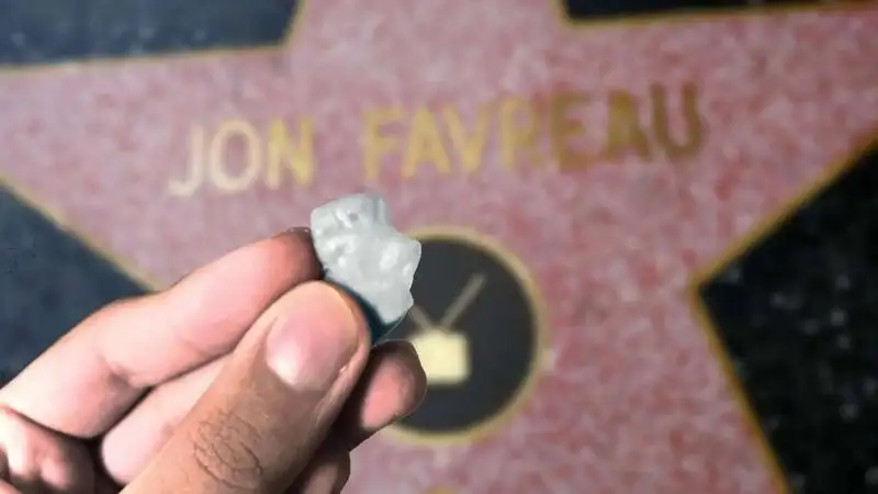 Пожеванную жвачку Роберта Дауни-младшего продают за 40 тысяч долларов