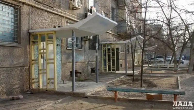 В Актау 32-летний мужчина повесился в своей квартире