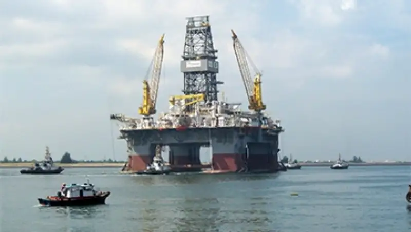 Более 15 стран согласились заморозить добычу нефти