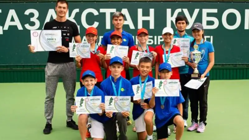 Команда Алматы-1 выиграла "Кубок Казахстана" среди юниоров до 12 лет