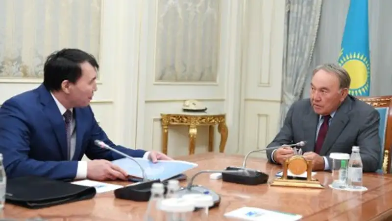 Президент: Зарплата сотрудников госорганов повысилась более чем в два раза