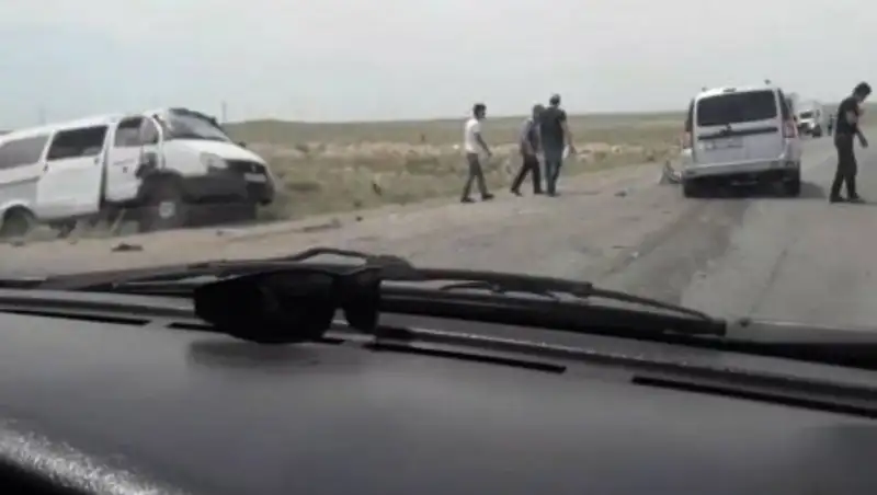 В ДТП на трассе Актау-Жанаозен пострадали 13 человек