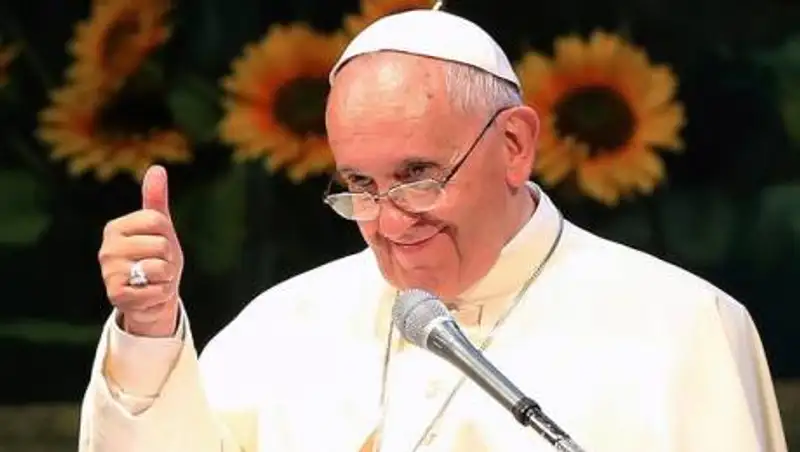 Папа римский привился от коронавируса