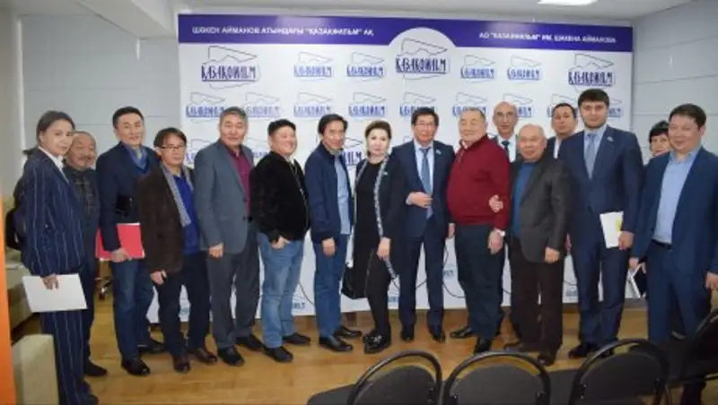 Законопроект о кинематографии обсудили депутаты Мажилиса с сотрудниками «Казахфильма»