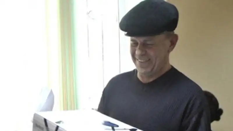 Жители Темиртау за отказ от курения в награду получают бытовую технику