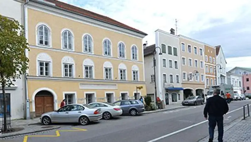 В доме Гитлера планируют открыть школу для мигрантов