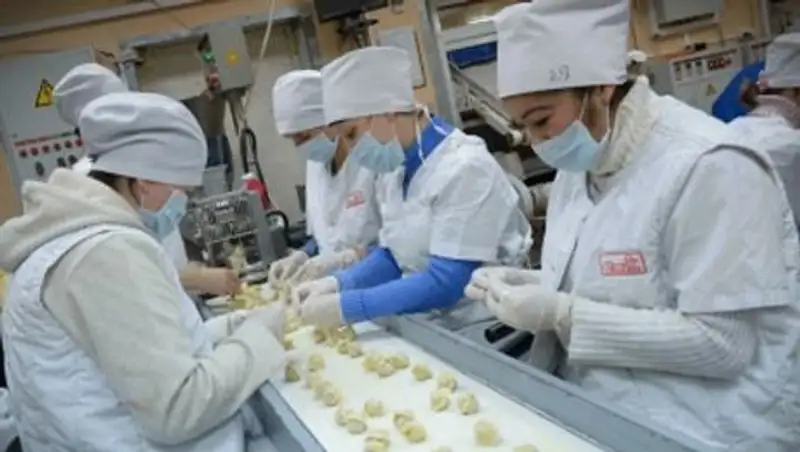 Предприятия Павлодара наладили экспорт пельменей и сметаны в Россию