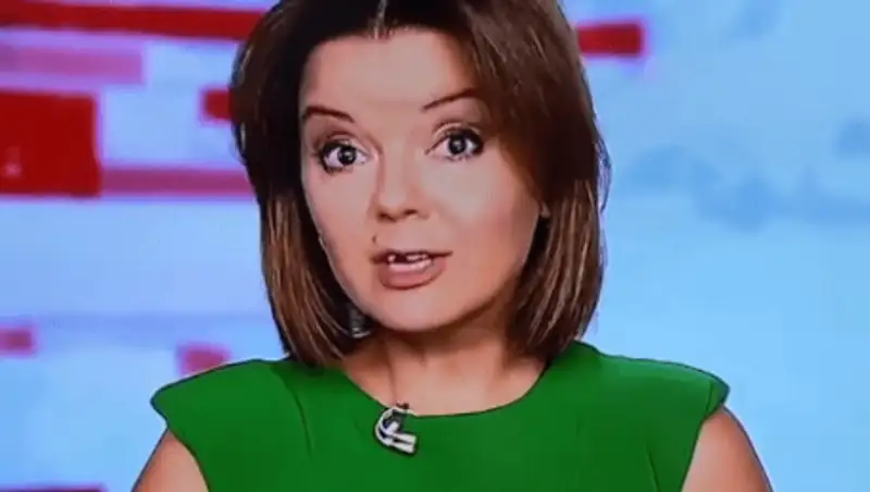 У телеведущей выпал зуб в прямом эфире