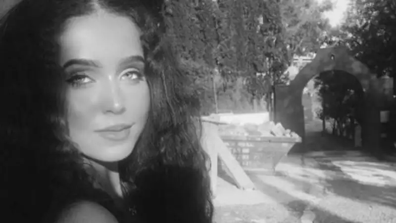 В Сети обсуждают внешность 17-летней внучки Кобзона