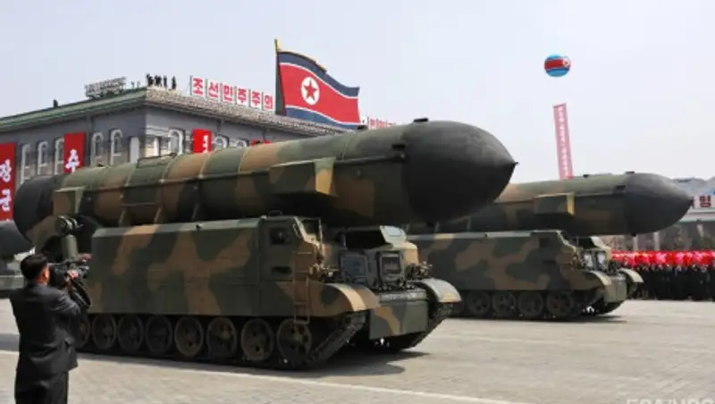 КНДР снова запустила баллистическую ракету в сторону Японского моря