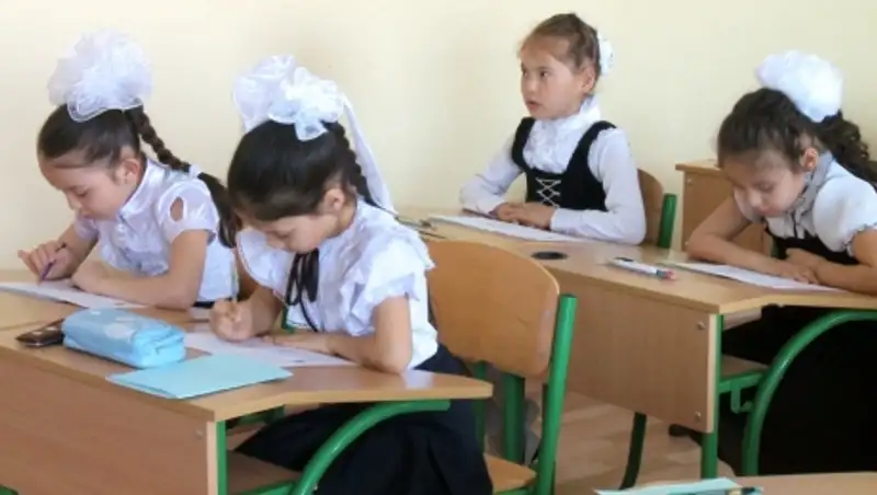 В казахских школах Байконыра планируется открыть классы с русским языком обучения