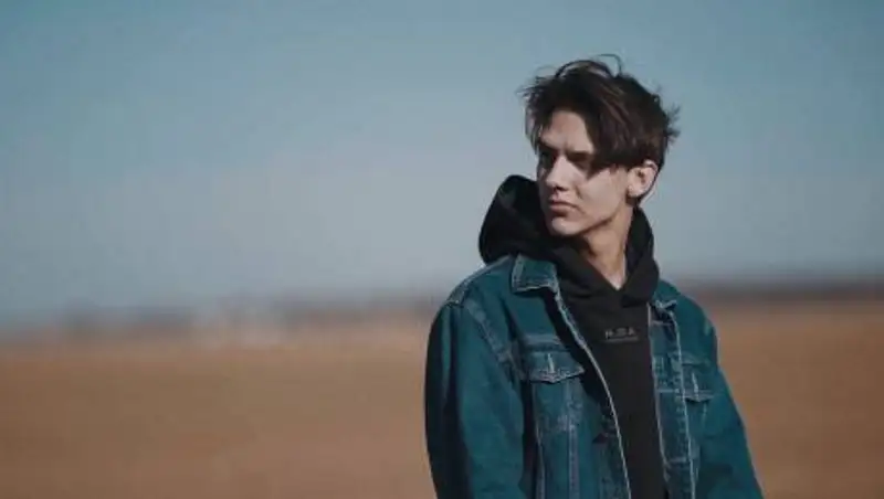 Певцу Тиме Белорусских грозит до пяти лет лишения свободы