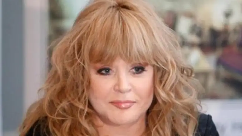 Пугачева хочет получить вид на жительство в Европе