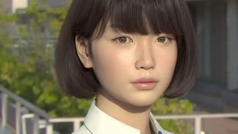 Японцы показали неотличимую от реальной компьютерную девушку