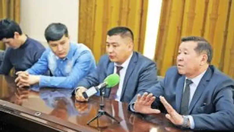 Руководство академии искусств публично извинилось перед избитым фотокорреспондентом