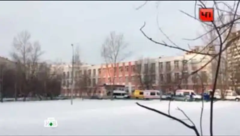 Стрельбу в московской школе открыл ученик
