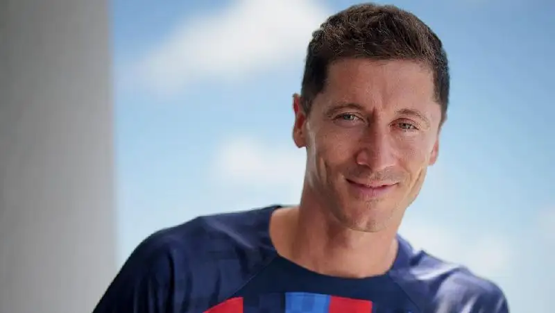 Левандовски о переходе в «Барселону»: Хочу выигрывать трофеи с этим великим клубом