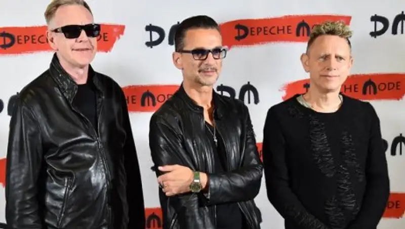 В Минске госпитализировали вокалиста Depeche Mode