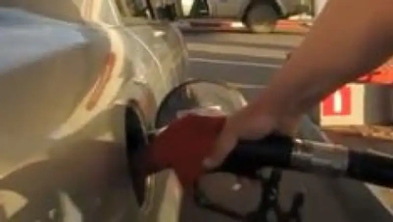 В России возобновился рост цен на бензин