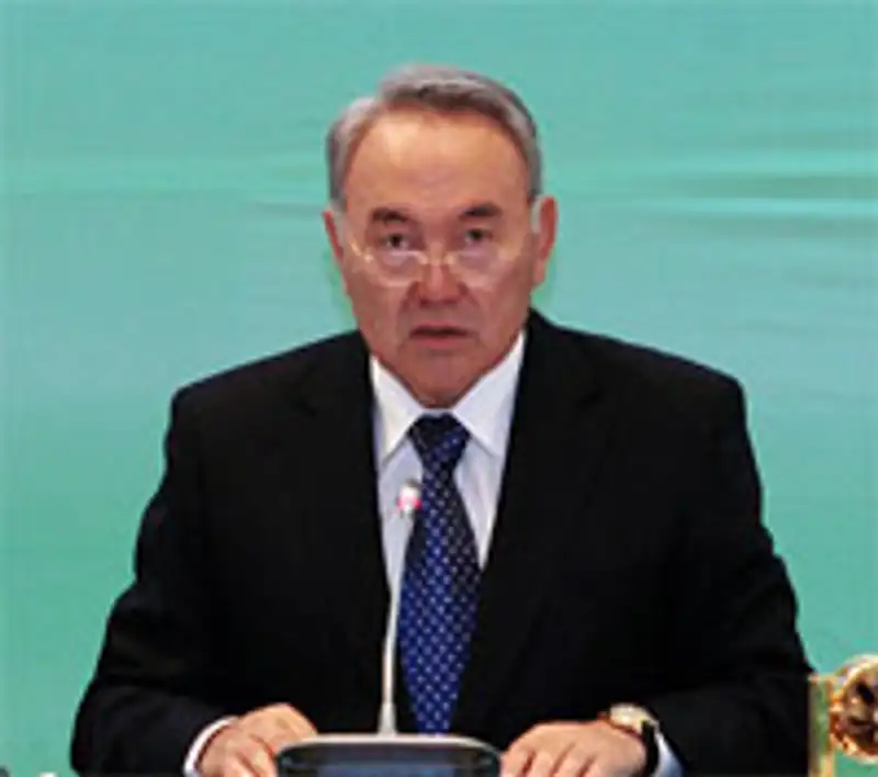 Нурсултан Назарбаев в Сеуле встретился с Президентом Кореи Ли Мён Баком