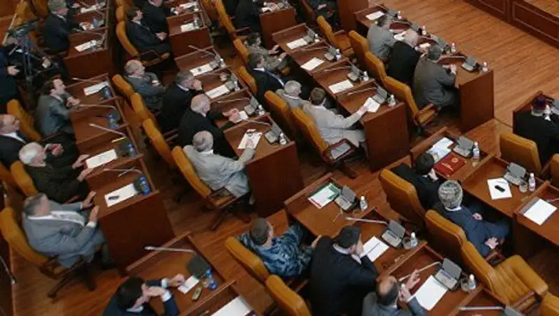 Парламент Чечни одобрил проект о наказании за искажение правды о ВОВ