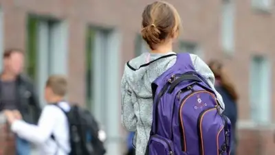 otyrar.kz, фото - Новости Zakon.kz от 06.03.2020 10:04