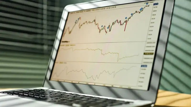 Токаев: Казахстан успешно адаптировался к неблагоприятным внешним условиям