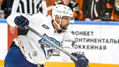 "Барыс" разгромил на выезде "Адмирал", благодаря историческому покеру Алекса Гранта, фото - Новости Zakon.kz от 08.01.2023 15:47