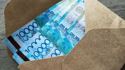 Госслужащая обратилась в Антикор, когда директора детсадов Актау вручили ей подарок, фото - Новости Zakon.kz от 26.06.2023 20:24