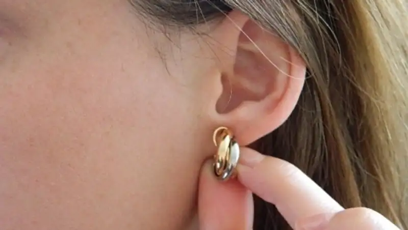 В Алматинской области простили мошенницу, снимавшую с детей золотые серьги