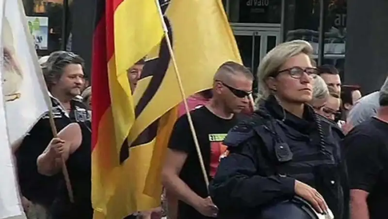 В Лейпциге прошел крупный антимигрантский марш