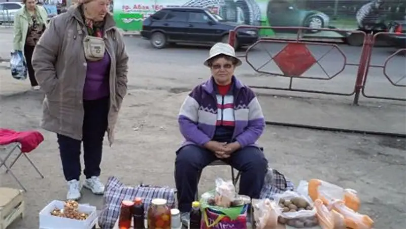 Общественники занялись проблемой стихийной торговли в Алматы