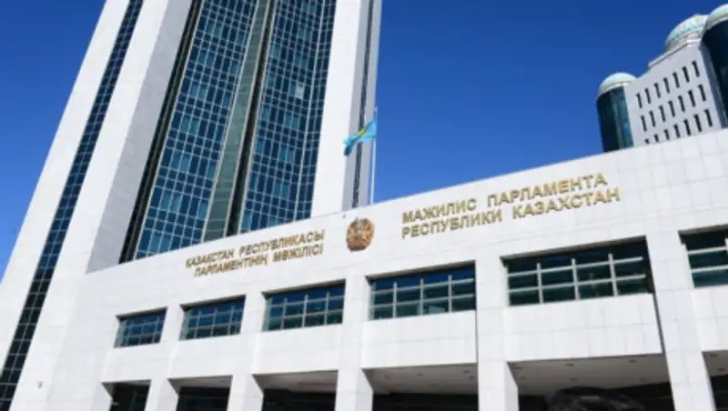 Заседание Мажилиса Парламента РК под председательством Нигматулина